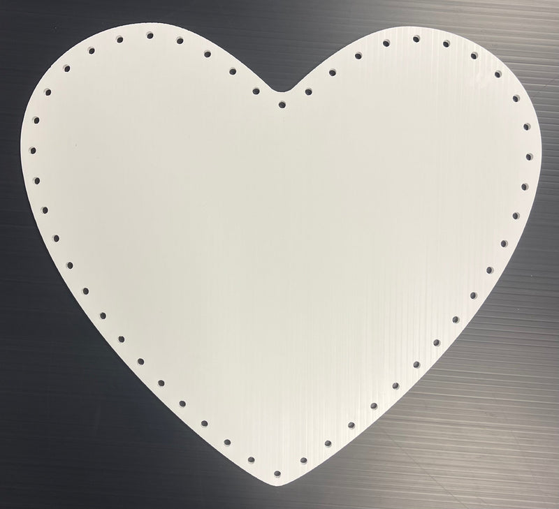 Hearts - White / Pixels / Medium - Outline Only - Pixel